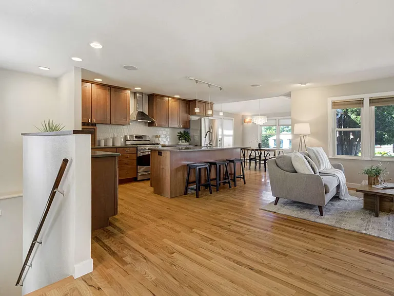 3006 W Uintah St — Photo 8