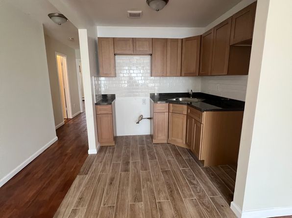 785 Jennings St APT 3