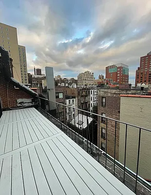 Rented by Compass | media 20