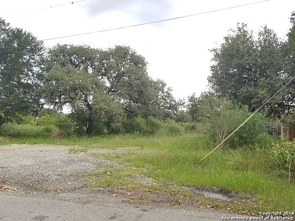 3rd image of 6988 Willow Oak St