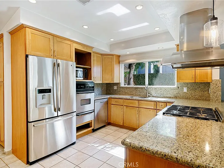 22951 Austin St — Photo 22