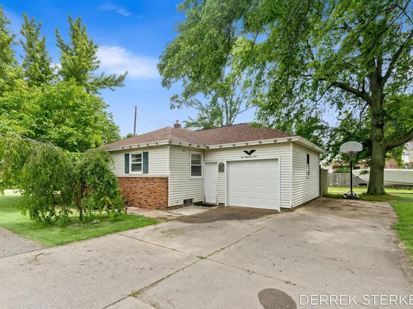 205 N Franklin St, Zeeland, MI 49464