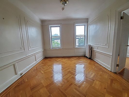 1st image of 479 Rogers Ave #3