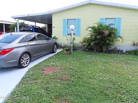 3rd image of 618 Papaya Cir