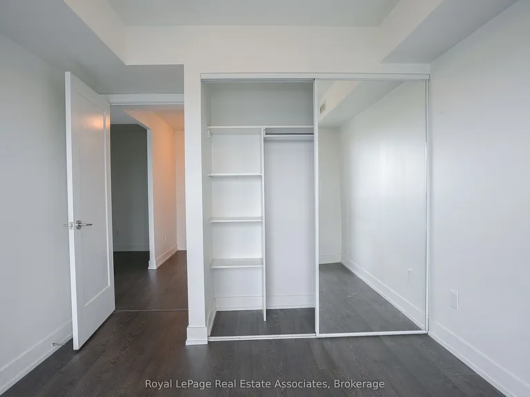 5 Mabelle Ave #1828 — Photo 11