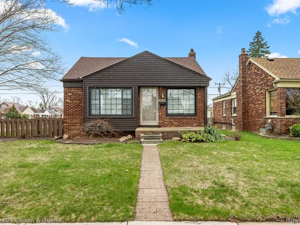 7609 Rosedale Blvd, Allen Park, MI 48101