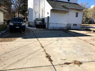 730 W Jefferson St APT 1, Springfield, IL 62702