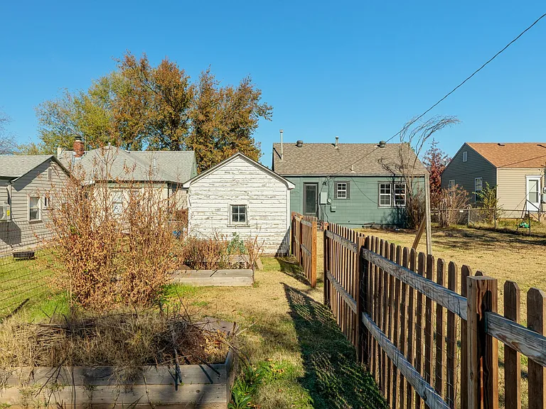 2242 W Eubanks St — Photo 28