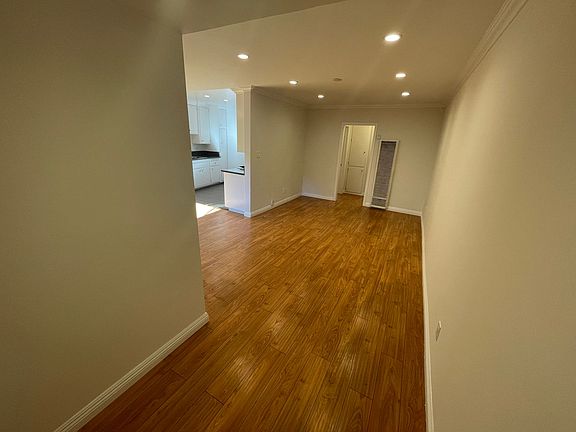 4th image of 721 Edgewood St APT 6
