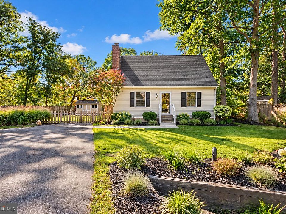 1st image of 9 Ackerman Ct
