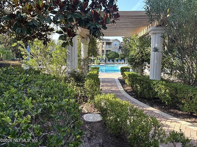10075 Gate Pkwy N #1904 — Photo 3