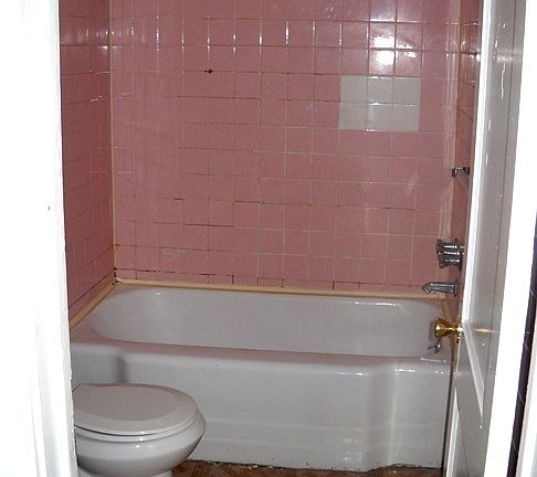 4th image of 1539 La Salle Ave
