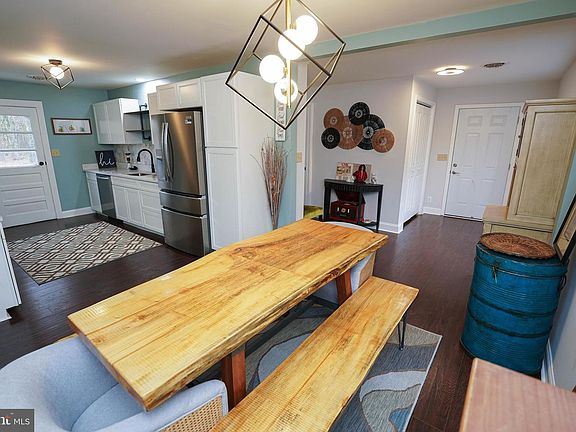 3rd image of 3493 Meadow Bridge Rd