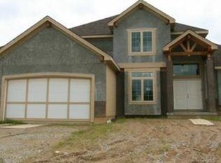 4511 NW Verona Dr, Riverside, MO 64150