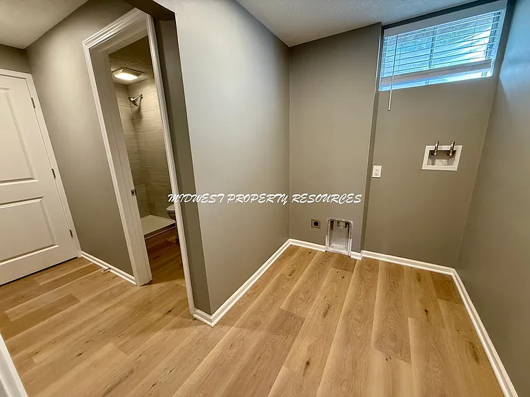 203 NW Market Pl #B — Photo 17