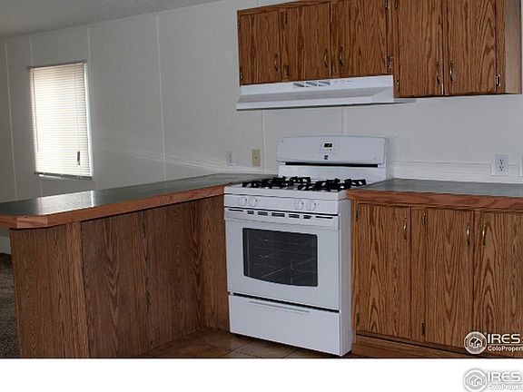 3rd image of 208 Larch Dr