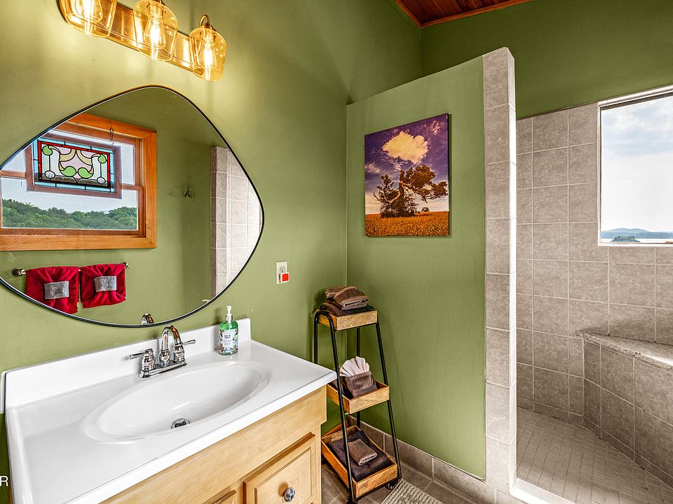 34th image of 3829 Island View Rd