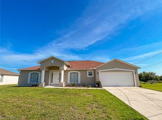 3702 26th St SW, Lehigh Acres, FL 33976