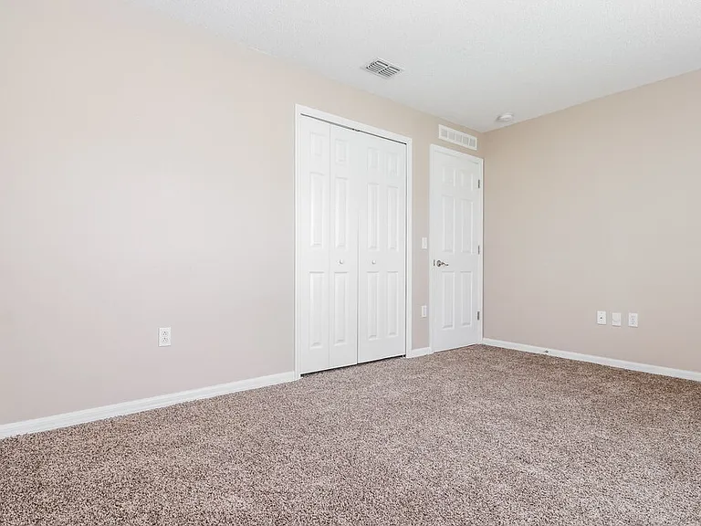 14017 Tudor St — Photo 14