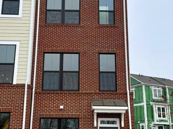 592 Watermans Dr, Woodbridge, VA 22191