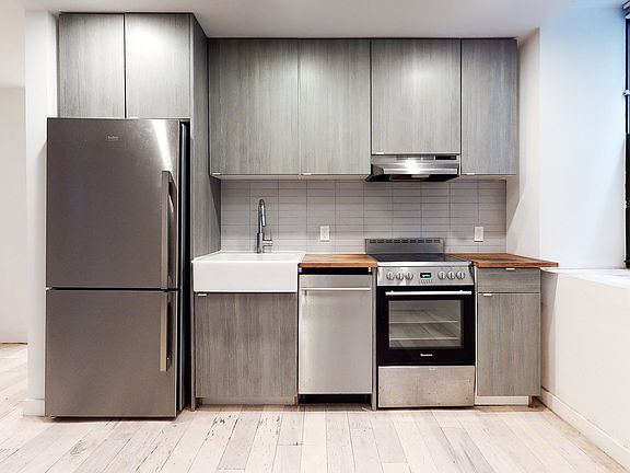 4th image of 615 W 136th St