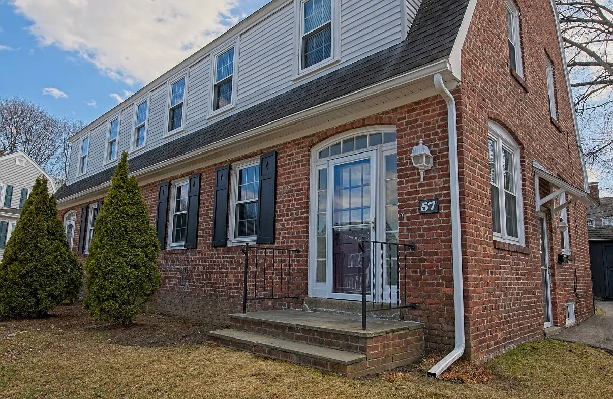 3 bed, 1000 sqft, $3,900 — Photo 2