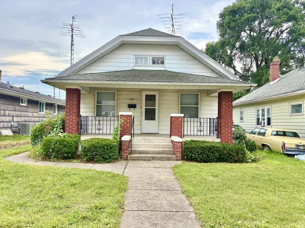 1833 Nash St, South Bend, IN 46613