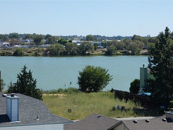5th image of 1001 W Windrose Dr