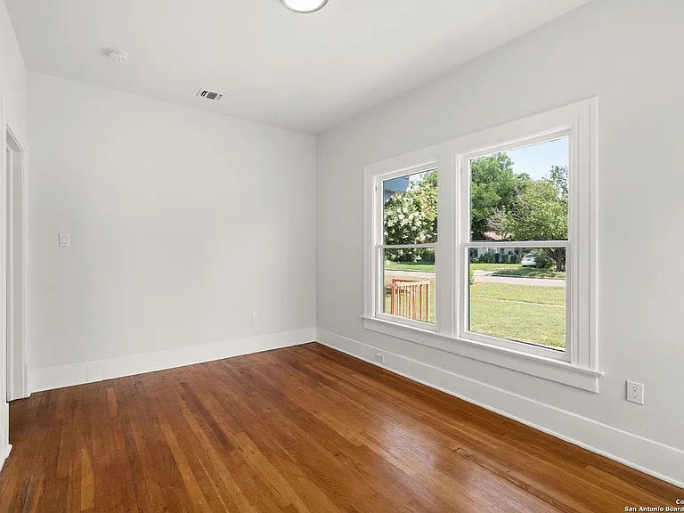 1606 W Mulberry Ave — Photo 15