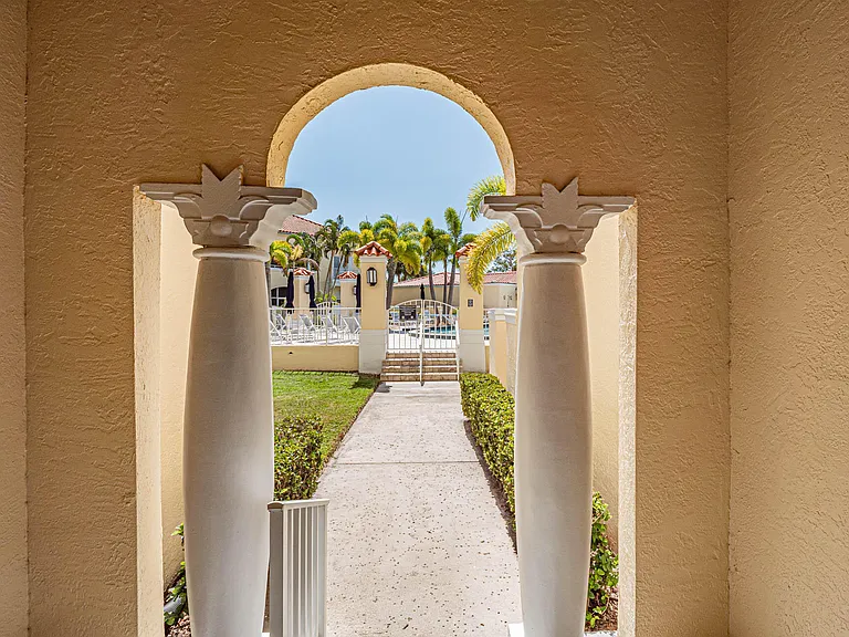 5060 Harmony Cir #105 — Photo 31