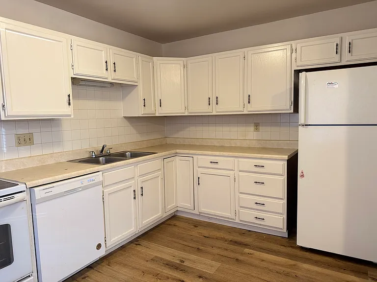 1214 Vattier St #1 — Photo 6