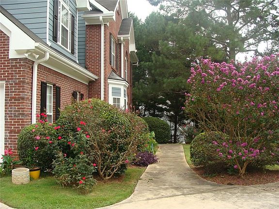5th image of 1221 Dover Pl SE