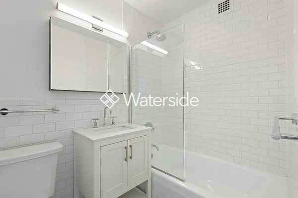 Rented by Brookfield (Funnel) | media 9