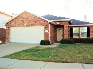 5904 English Manor Rd, Denton, TX 76210