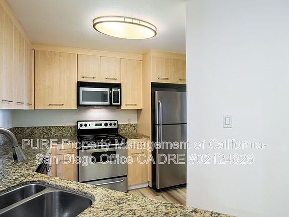 5th image of 7415 Charmant Dr #2513