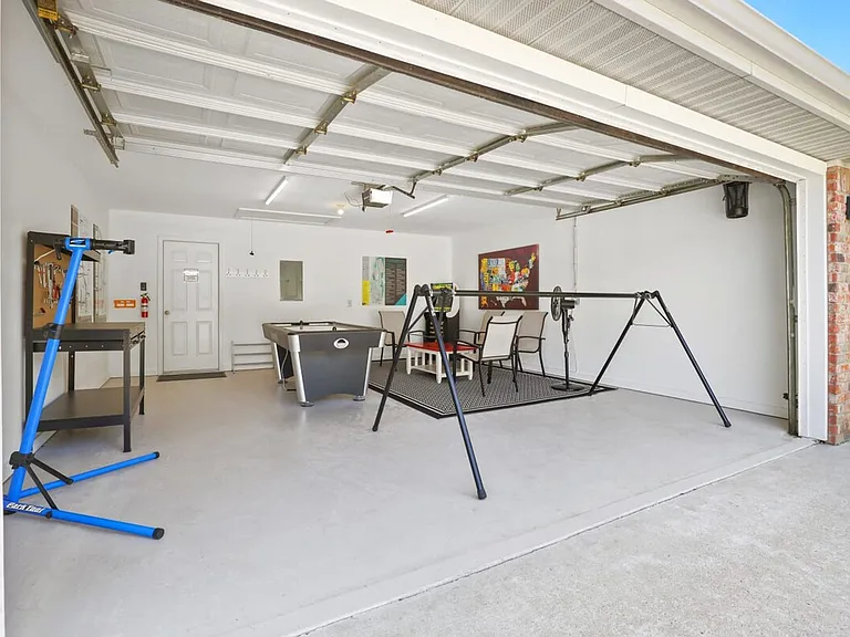 304 Coachlight Dr #ID1221882P — Photo 17