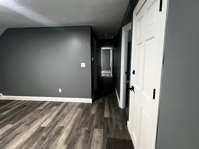 136 Grove Ave #2 — Photo 9