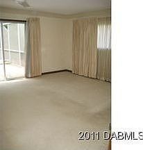 3rd image of 26 Oakmont Cir