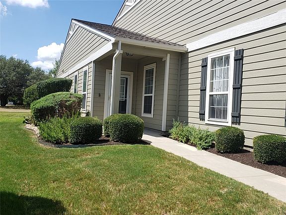 4th image of 204 Essex Ln