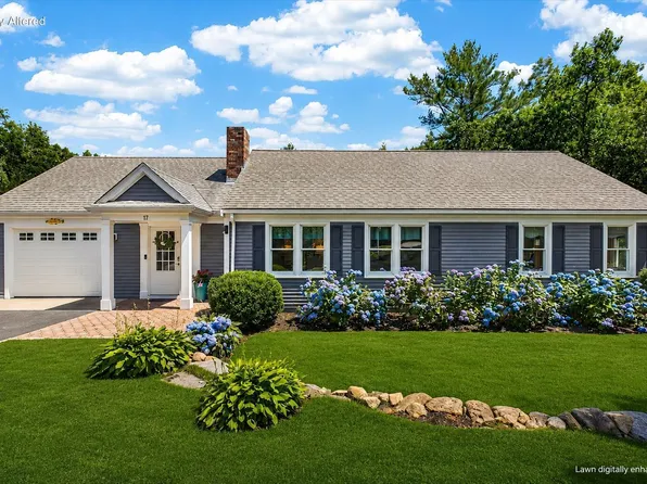 17 Hilltop Drive, Sagamore, MA 02561