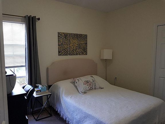 2nd image of 5890 Spanish Trl APT D