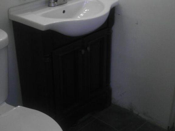 5th image of 13 Elmwood Ave