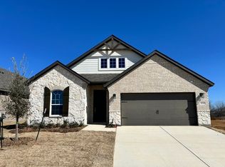 800 Juneau St, Gainesville, TX 76240
