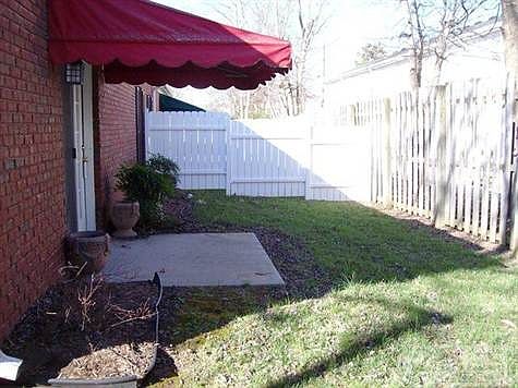 2nd image of 620 Whitthorne St #620