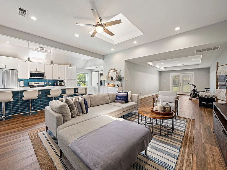 6402 Bluebonnet Dr — Photo 28
