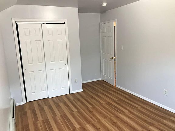 3rd image of 15419 129th Ave Floor 1