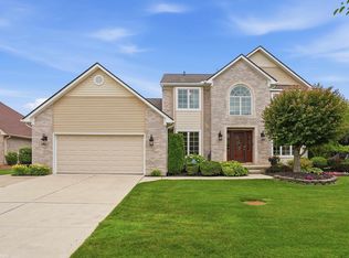 46288 Glen Pointe Dr, Shelby Township, MI 48315