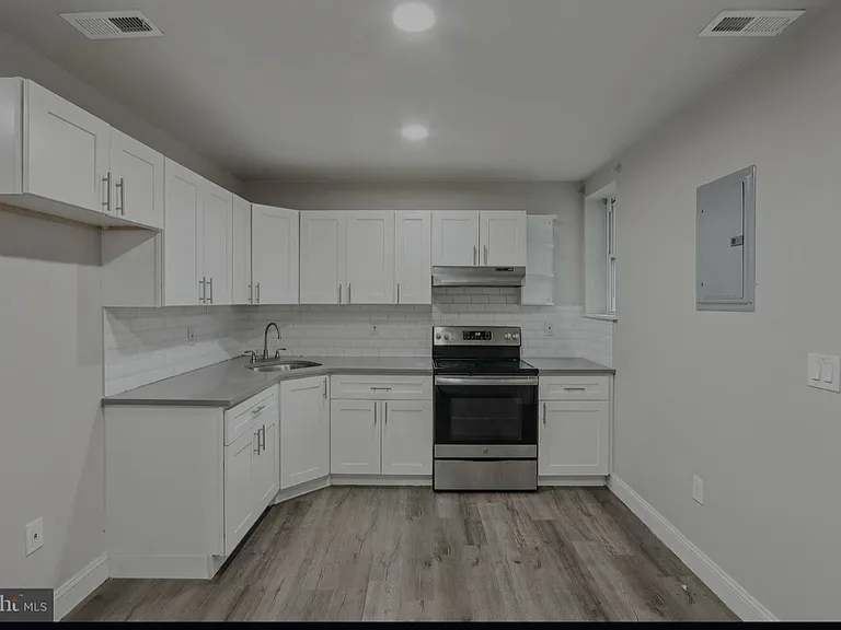 5425 Ridgewood St #2 — Photo 4
