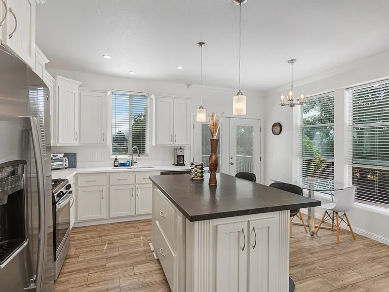 3877 Rogers Rd — Photo 8