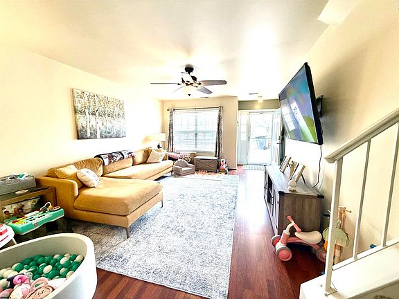 2nd image of 2711 Grange Ct #1806